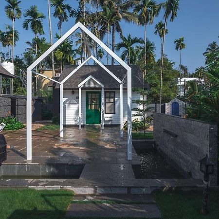 The Little Acres Cherai Vypin Exterior photo