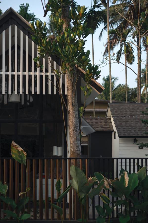 The Little Acres Cherai Vypin Exterior photo