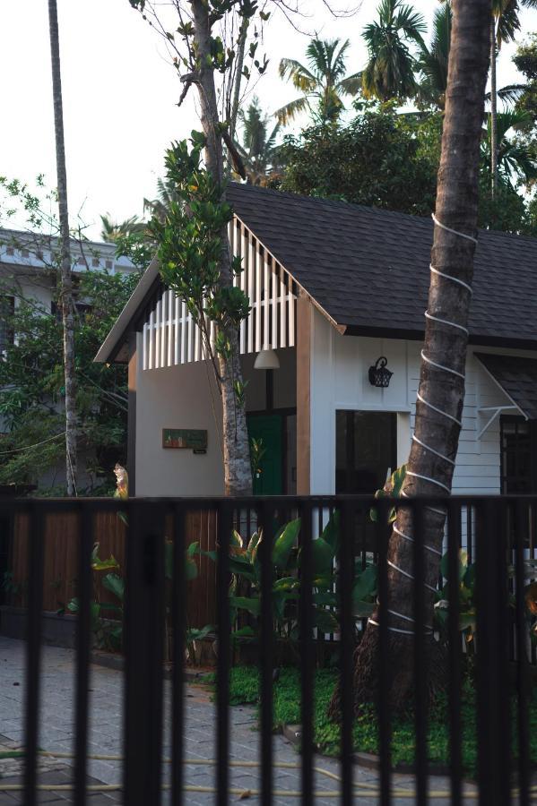 The Little Acres Cherai Vypin Exterior photo